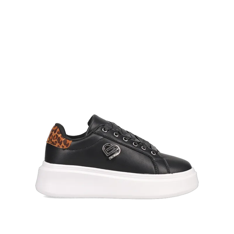 Μαύρο sneaker