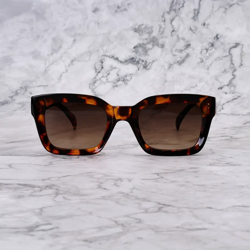 GRACE 26EP4 - GRACE - TORTOISE - GRADIENT BROWN Sunglasses | Tortoise - Gradient Brown | Tortoise - Gradient Brown Shades | Explicit Poets Sunglasses