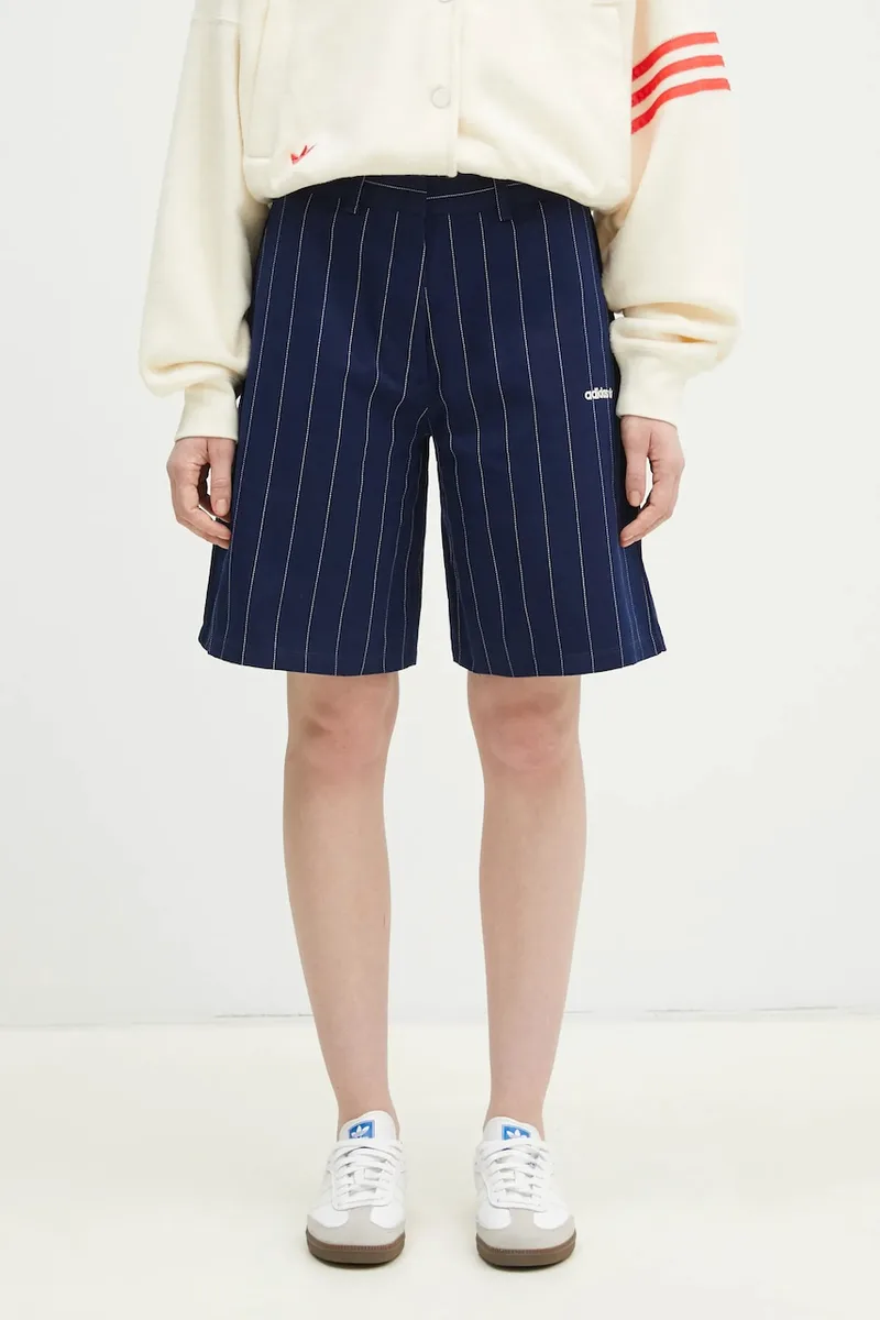 Σορτς adidas Originals PINSTRIPE SHORT