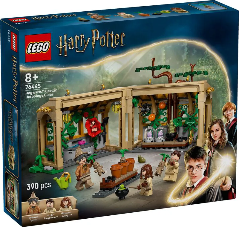 LEGO® Harry Potter Hogwarts Castle: Herbology Class (76445)