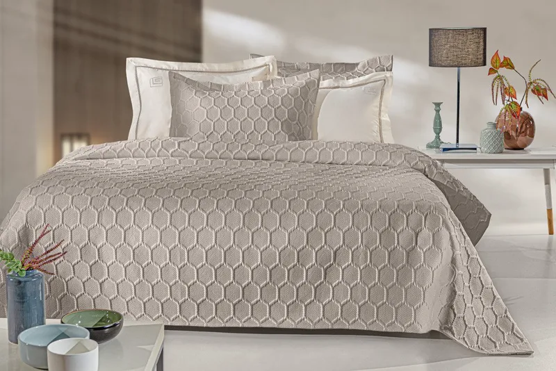 Σετ Κουβερλί King Size 3 Τεμαχίων Guy Laroche Hive Taupe 250x240