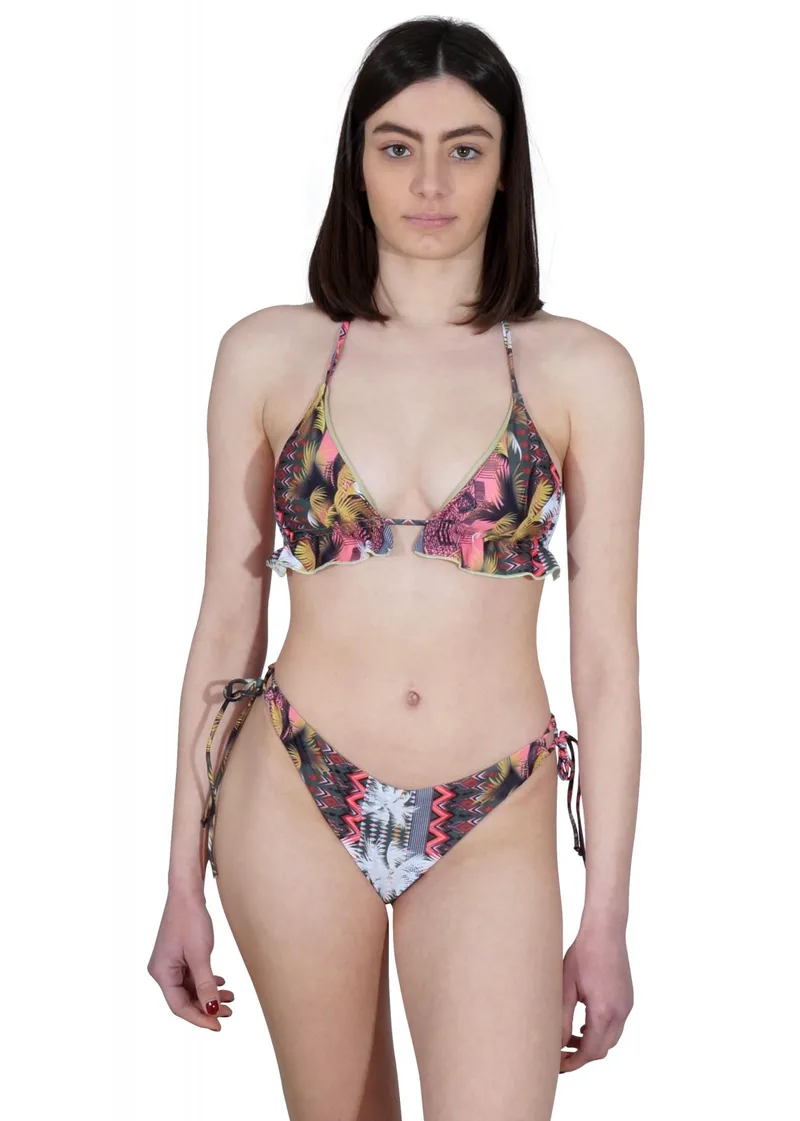 Γυναικείο set μαγιό τρίγωνο με ενίσχυση Bikini brazillian με κορδόνι. Καλύπτει B Cup. ΧΑΚΙ