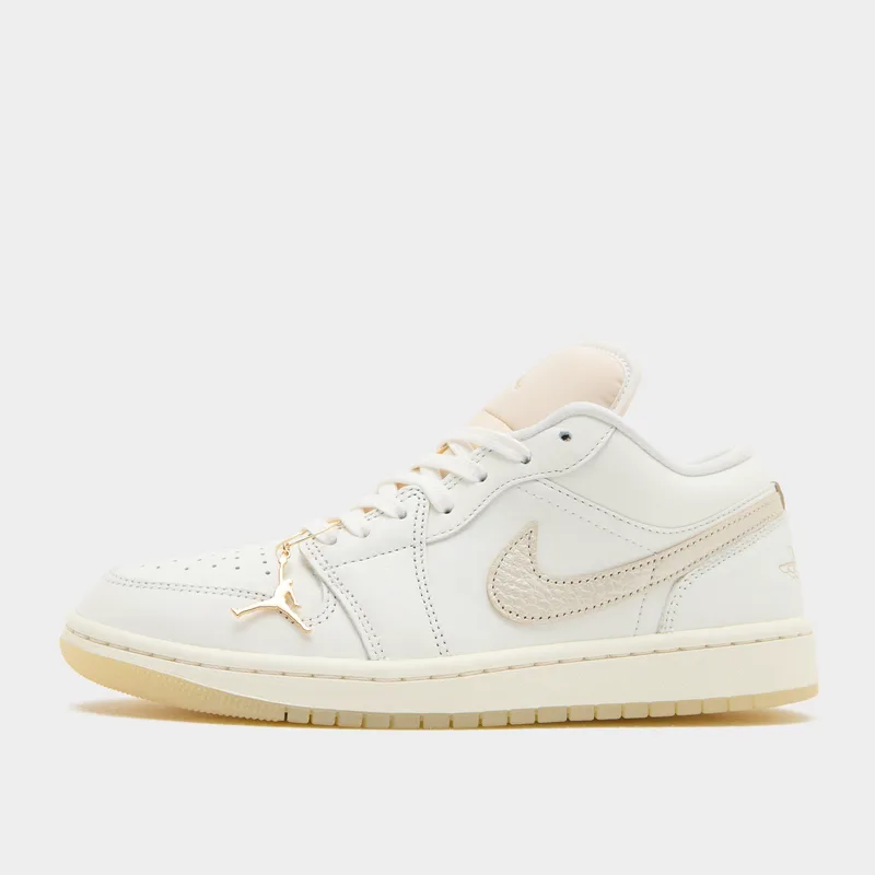 Jordan Air 1 Low Γυναικεία Παπούτσια (9000234329_86829)