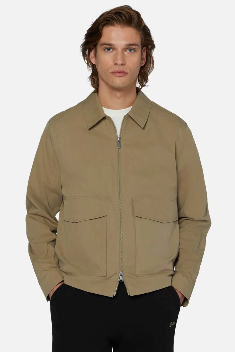 Boggi Milano ανδρικό bomber jacket μονόχρωμο με μεγάλες τσέπες Regular Fit - BO24P008401 Μπεζ