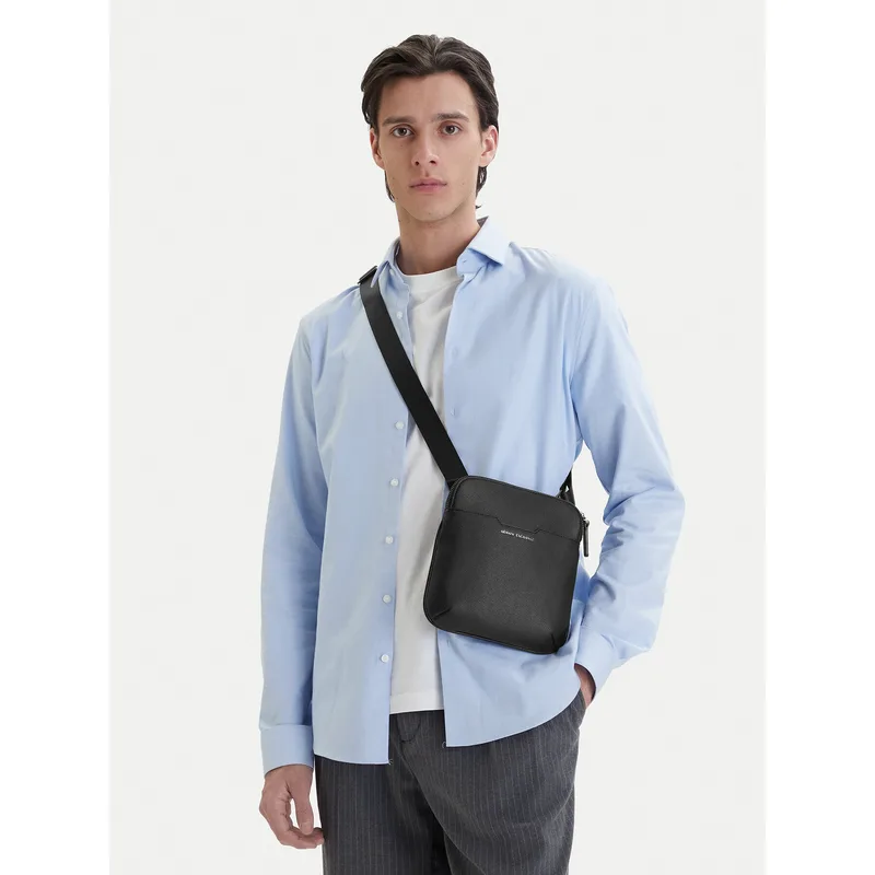 Τσαντάκι Armani Exchange XM002586 AF22651 UC001 Μαύρο