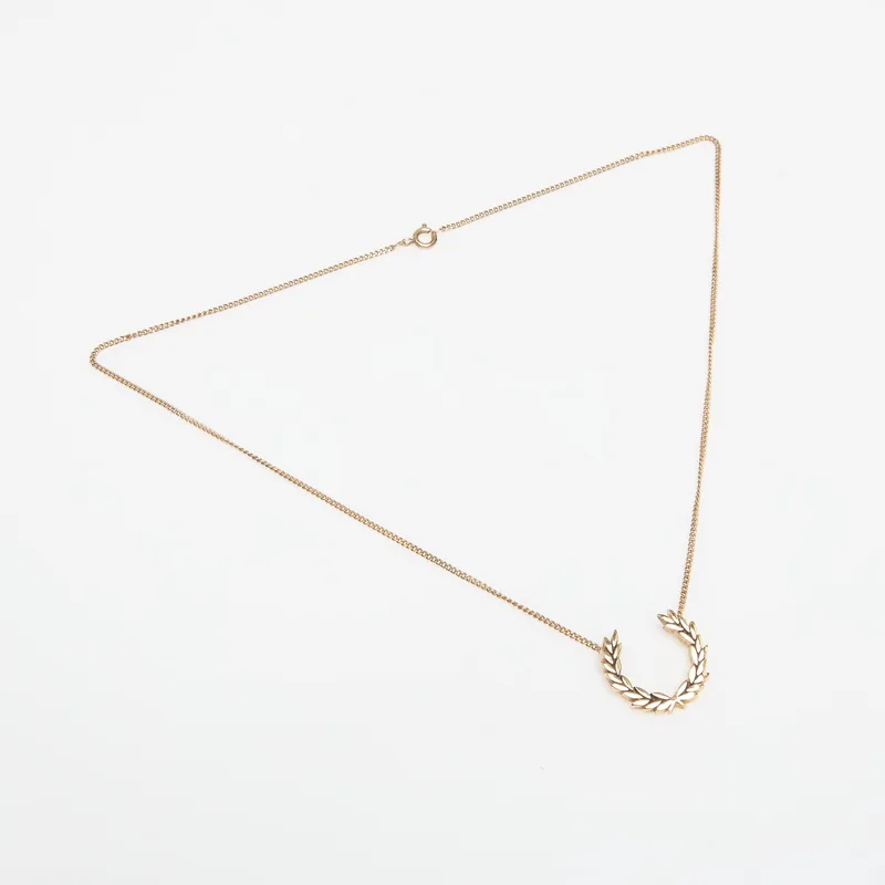 Κολιέ Fred Perry Laurel Wreath Necklace Χρυσό Universal