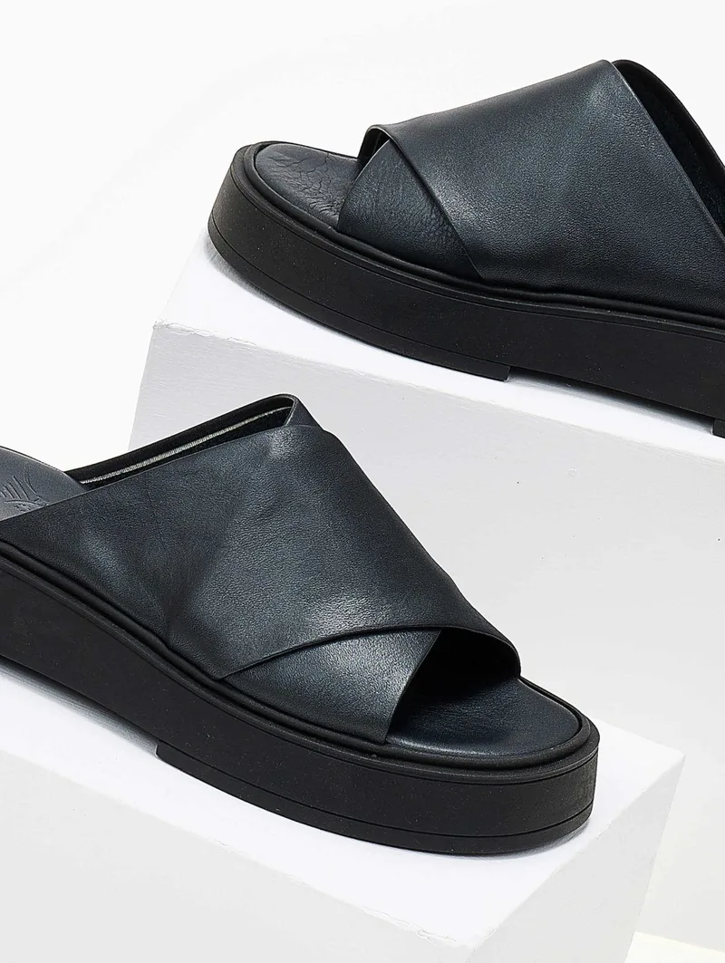 IRIS Δερμάτινα σανδάλια flatform χιαστί - 22/3SK - Μαύρο