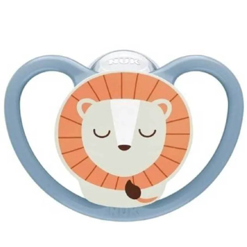Nuk Perfect Match Silicone Air Night Soother 18-36m Μπλε Πιπίλα Σιλικόνης με Σχεδιασμό που Επιτρέπει στην Ευαίσθητη Βρεφική Επιδερμίδα να Αναπνέει & Λάμπει στο Σκοτάδι 1 Τεμάχιο, Κωδ 10177233