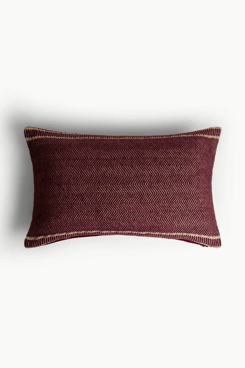 Coincasa διακοσμητικό μαξιλάρι με ρίγες 55 x 35 cm - 007494262 Μοβ