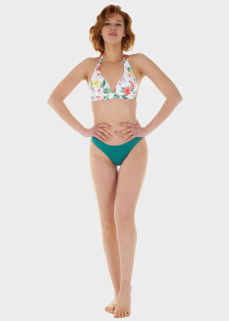 Γυναικείο σετ μαγιό μπικίνι push up all print slip κανονική γραμμή.Καλύπτει B-C Cup. ΛΕΥΚΟ