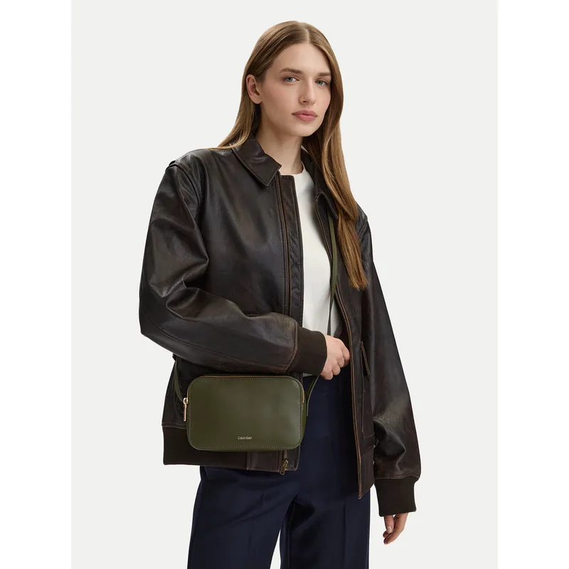 Τσάντα Calvin Klein Foil Logo Elongated Camera Bag LV04F3276G Πράσινο