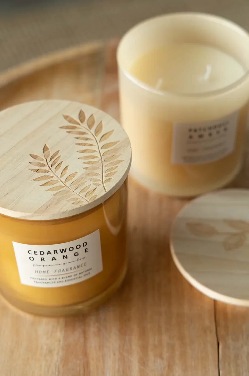 Σετ με αρωματικά κεριά Answear Lab Cedarwood & Patchouli 2-pack