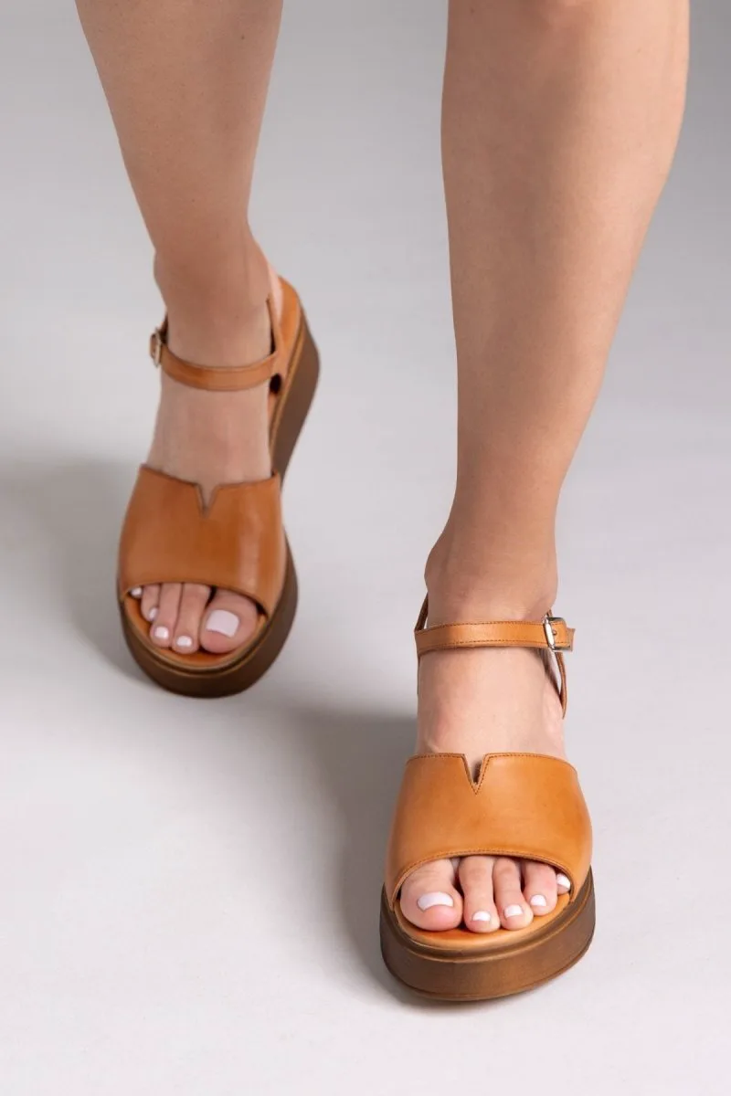 TFP Leather Flatform Sandals - M930 - Tan