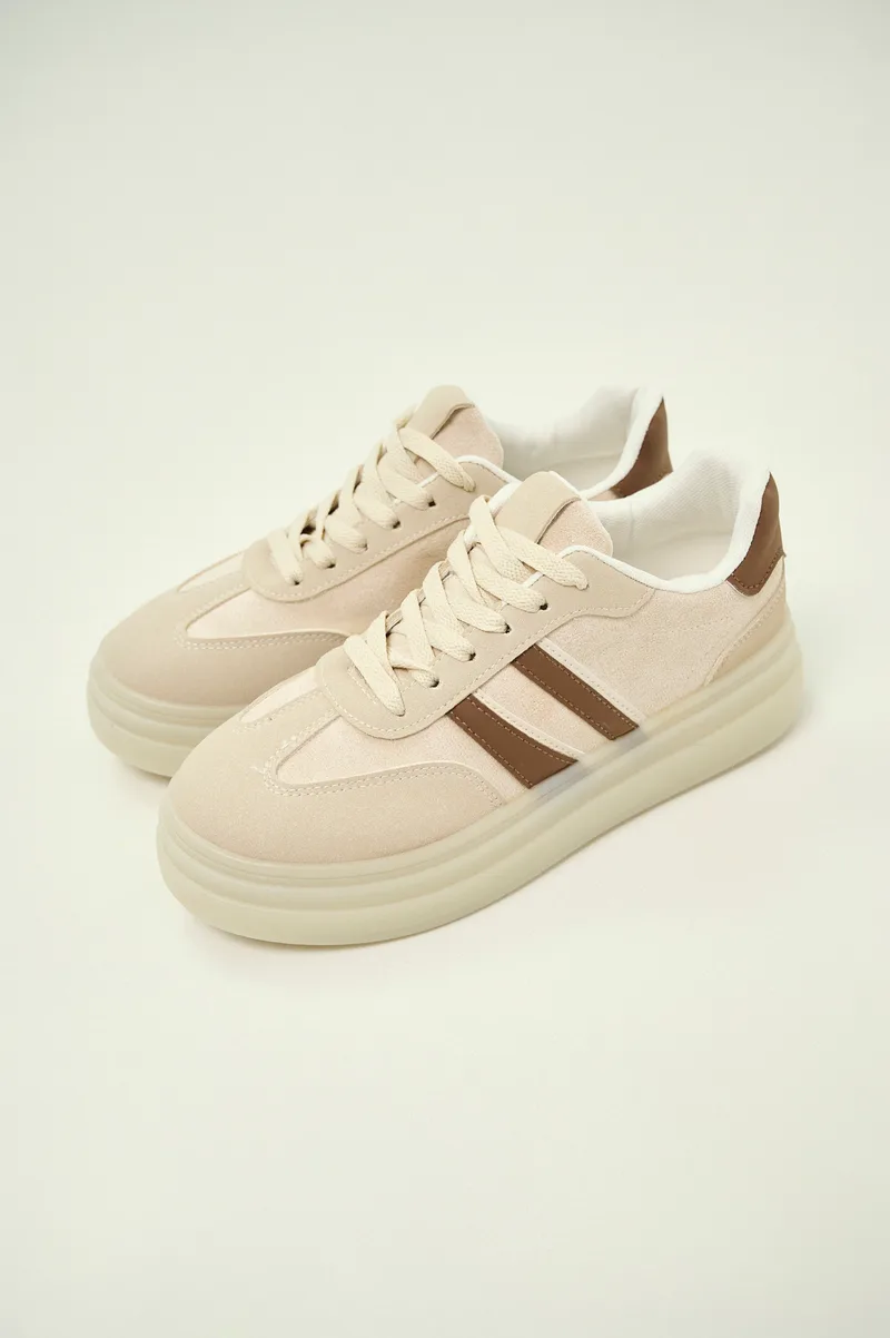 Sneakers Suede Platform Με Καφέ Λεπτομέρειες