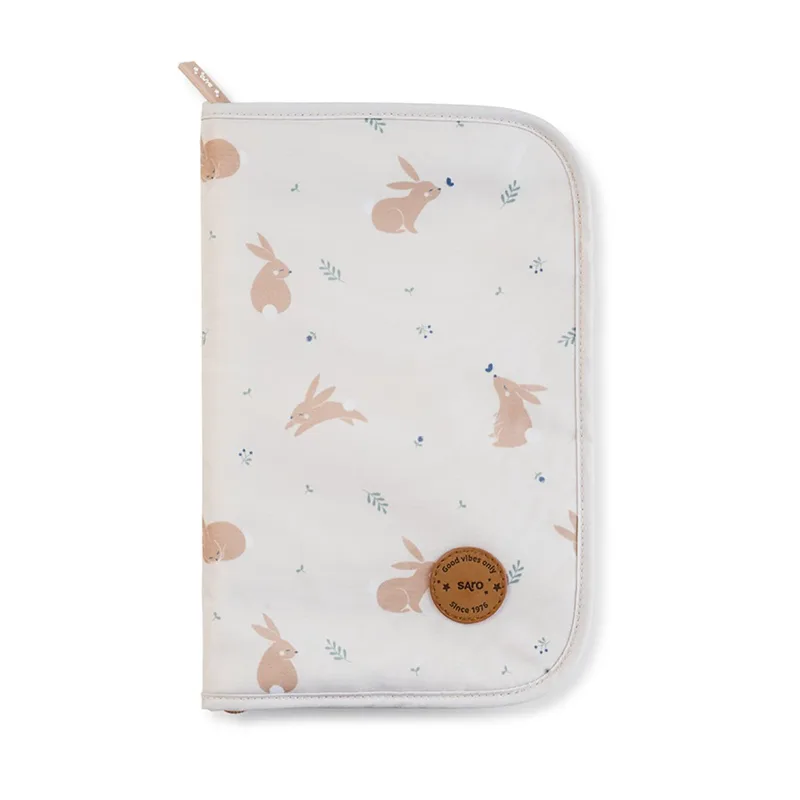 Θήκη Για Βιβλιάριο Υγείας Saro Cotton Bunnies 13884