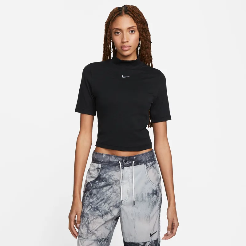 Nike Sportswear Essentials Γυναικείο T-Shirt (9000129991_1480)