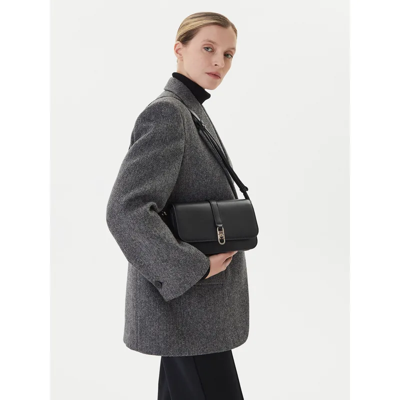 Τσάντα Tommy Hilfiger Th Libre Flap Crossover AW0AW17723 Μαύρο