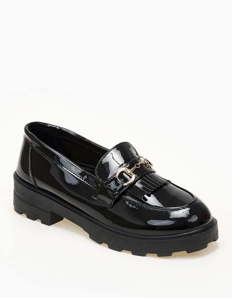 Loafers με μεταλλική λεπτομέρεια και κρόσια - Μαύρο