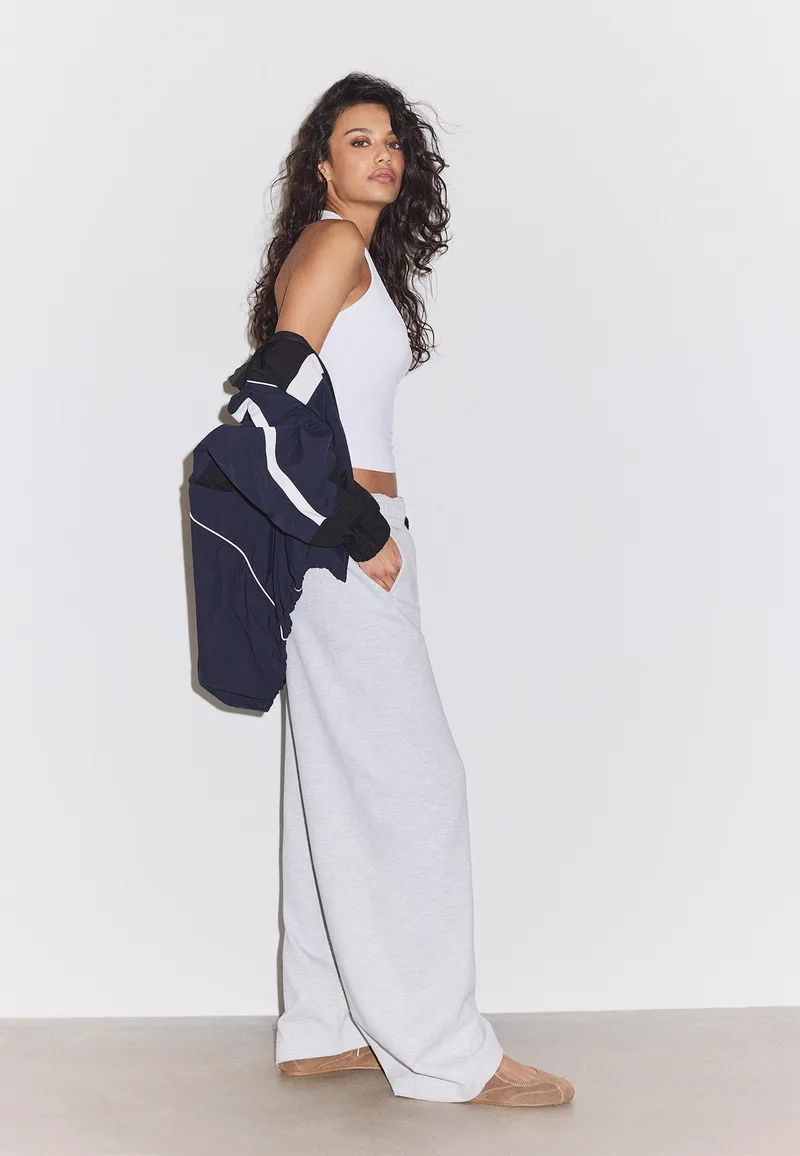 Stradivarius Παντελόνι Jogger Barrel Γκρι Μελανζέ L