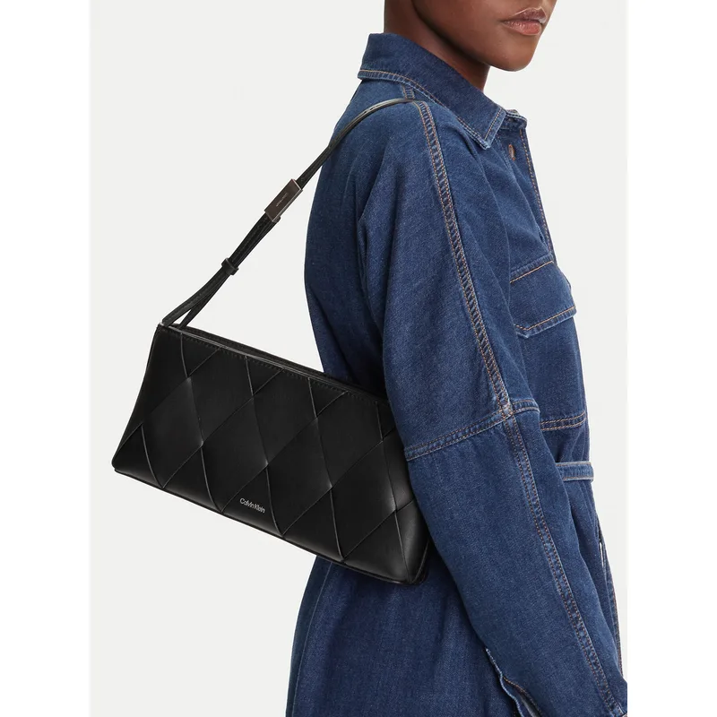 Τσάντα Calvin Klein Ck Woven Elongated Shoulder Bag K60K612992 Μαύρο