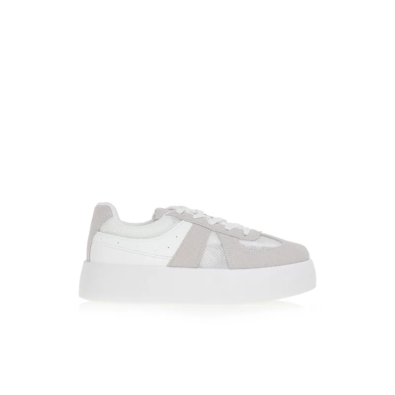 Sneakers με διάτρητο δίχτυ και σουέτ λεπτομέρειες ΛΕΥΚΟ