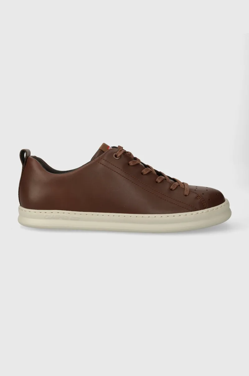 Δερμάτινα sneakers Camper Runner Four