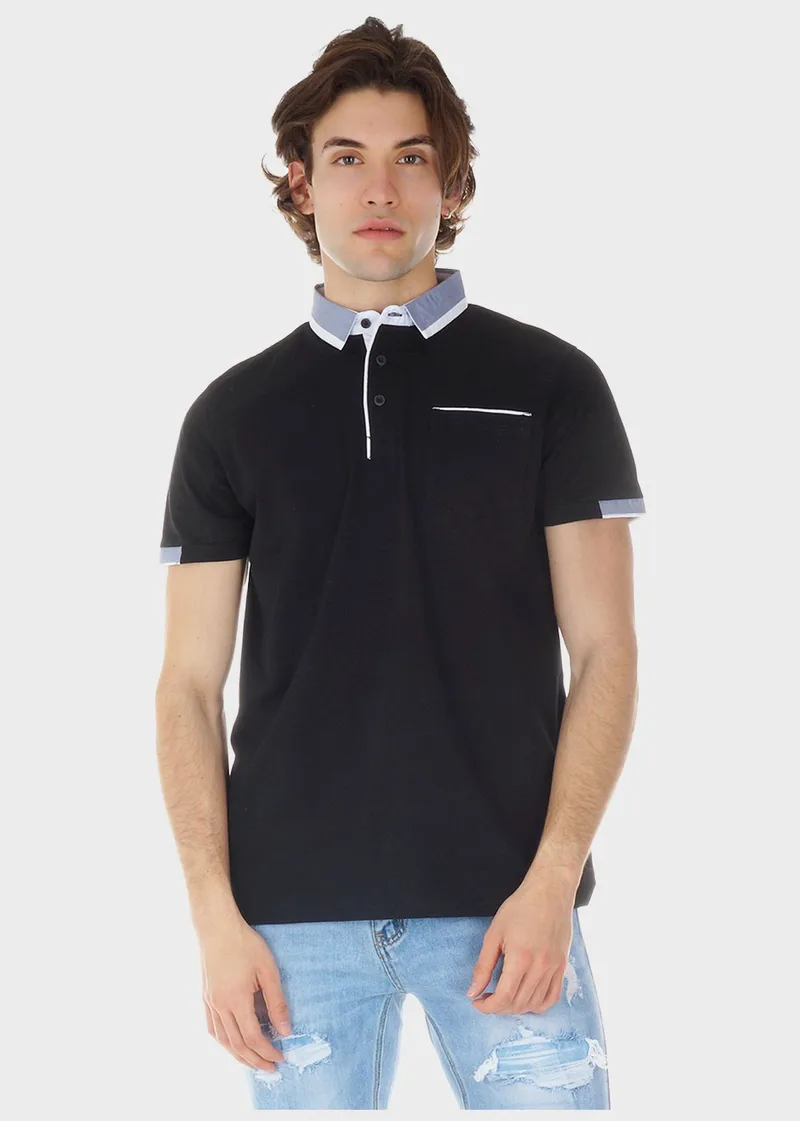 Ανδρική μπλούζα τύπου polo με τσέπη σε Oversize γραμμή. ΜΑΥΡΟ