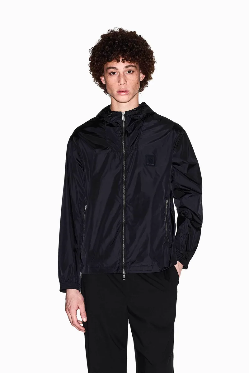 Armani Exchange ανδρικό αντιανεμικό μπουφάν μονόχρωμο με κουκούλα - XM000342AF12285 Μαύρο