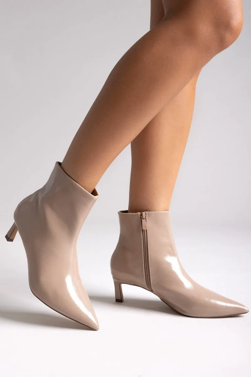 ERYNN Pointed Patent Ankle Boots with Low Heel - 00-08 - Μπεζ Crinkled Patent
