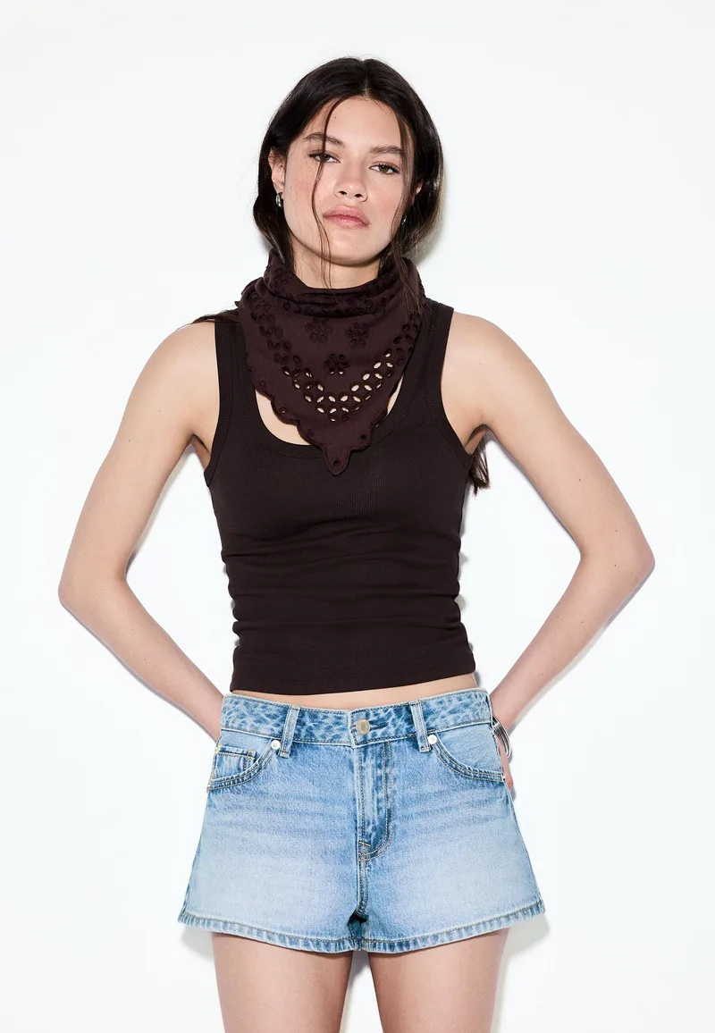 Stradivarius D79 Σορτς Χαμηλόμεσο Μπλε Μεσαίας Απόχρωσης 32
