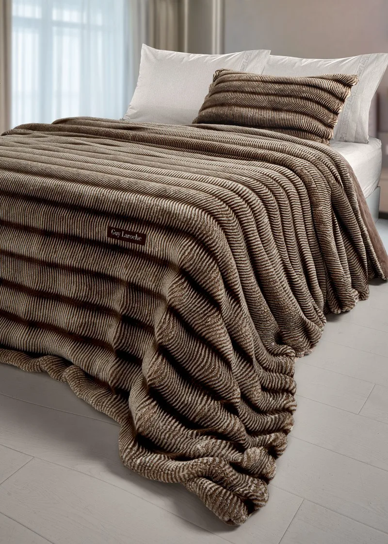 Κουβέρτα Γούνινη King Size Guy Laroche Gazelle Μπεζ 260x240