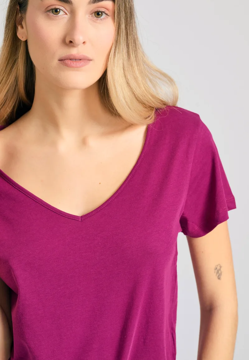 Γυναικείο βαμβακερό t-shirt με άνοιγμα V