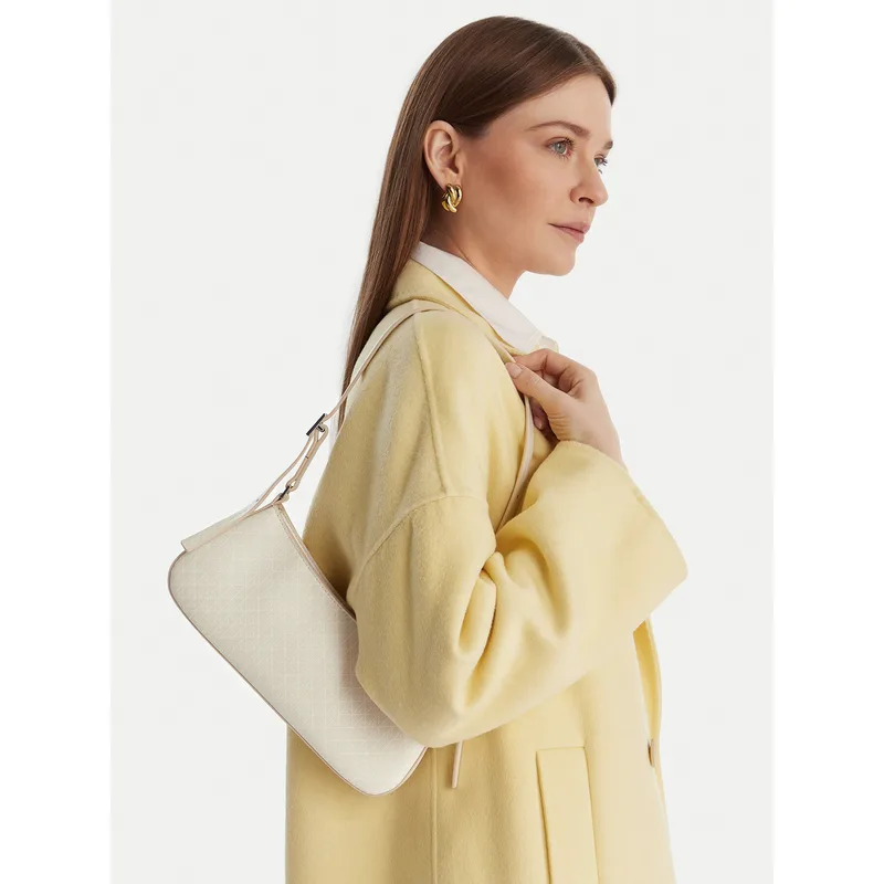Τσάντα Calvin Klein Emblem Aop Small Shoulder Bag LV04F3324G Εκρού