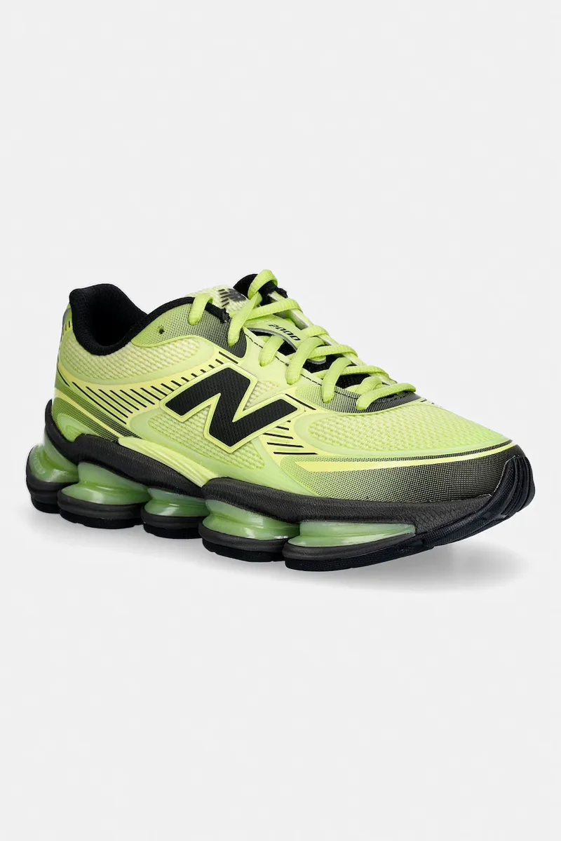 New Balance 2000 sneakers
