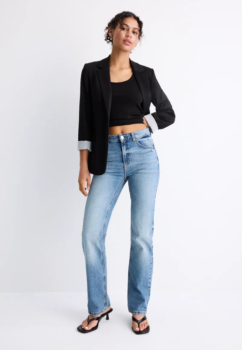 Stradivarius Αμερικάνικη Μπλούζα Slim Fit Μαύρο Xs