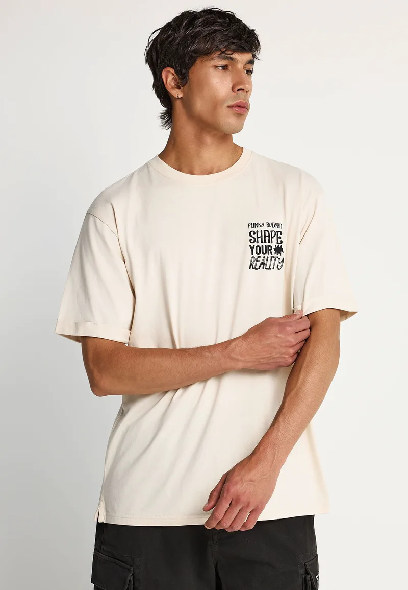 T-shirt με τύπωμα στην πλάτη