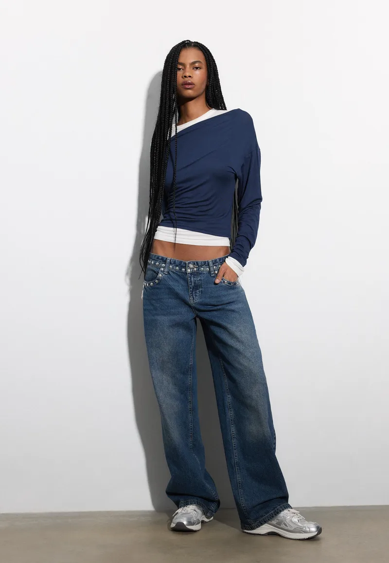 Stradivarius Μπλούζα Με Ασύμμετρο Ντεκολτέ Navy Blue L