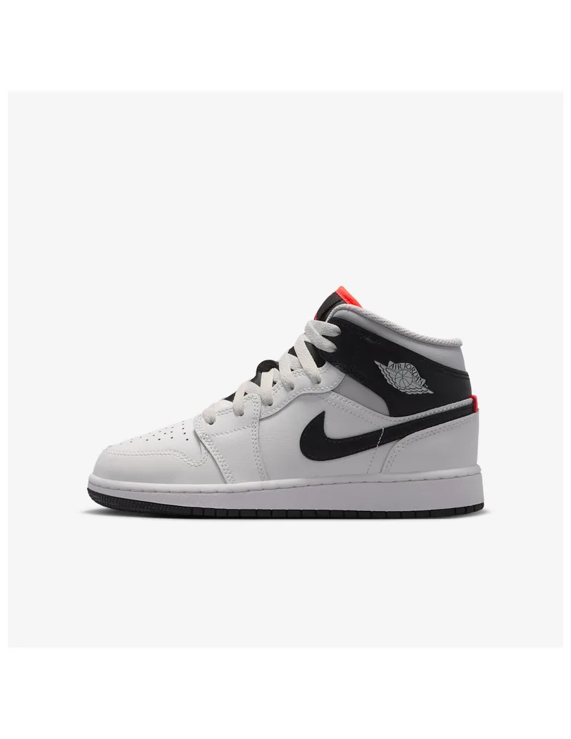 Nike Air Jordan 1 women's hightop sports shoes fashionable sneakers white black