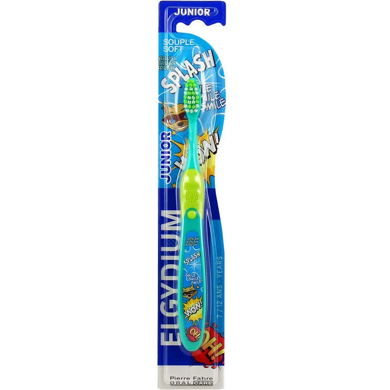 Elgydium Junior Racoon Soft Toothbrush Μαλακή Οδοντόβουρτσα με τον Ήρωα Μασκοφόρο Ρακούν για Παιδιά από 7 Έως 12 Ετών 1 Τεμάχιο - Πράσινο