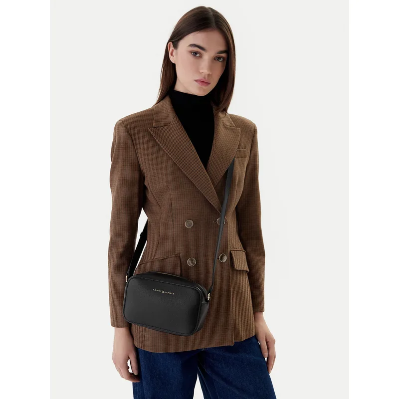Τσάντα Tommy Hilfiger Th Logo Camera Bag AW0AW18115 Μαύρο