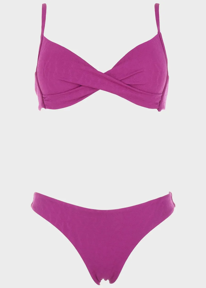Σετ bikini μονόχρωμο ανάγλυφα σχέδια .Καλύπτει B Cup. ΜΩΒ