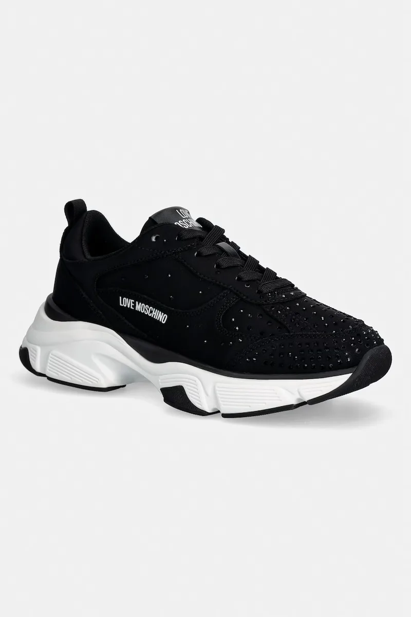 Sneakers Love Moschino