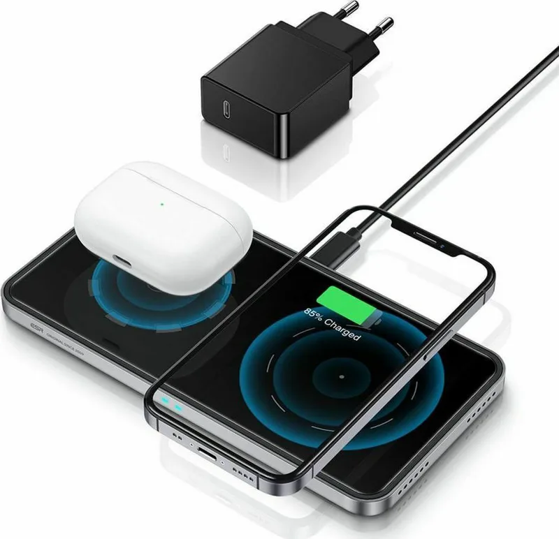 ESR HaloLock MagSafe 2-in-1 Wireless Charging Station (EFC004O)