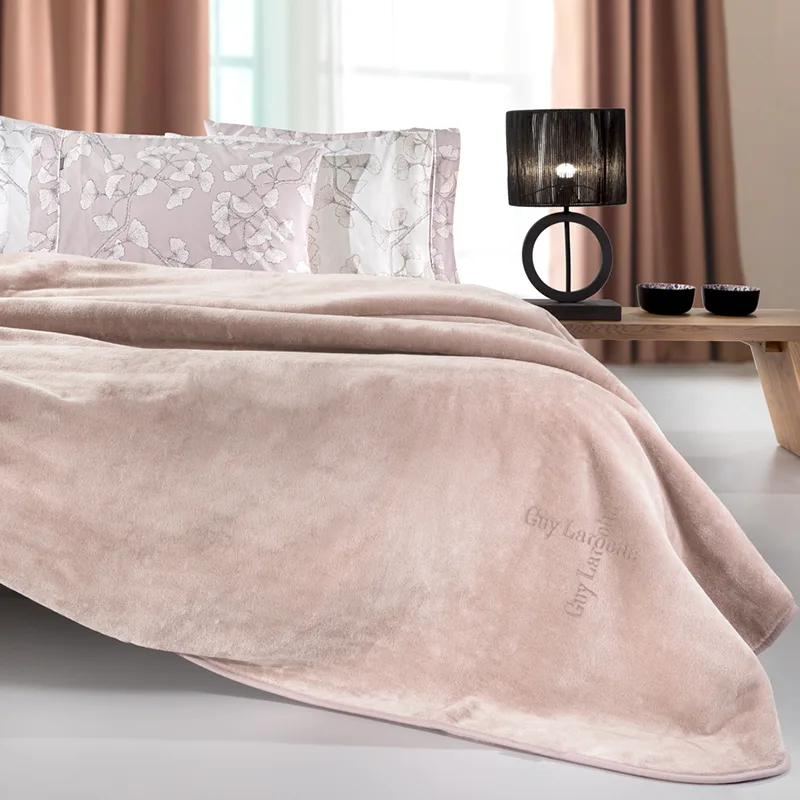 Κουβέρτα Βελουτέ Υπέρδιπλη 220X240 Guy Laroche Logo Pudra (220x240)