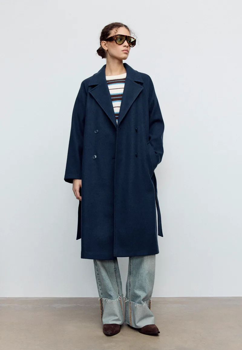 Stradivarius Παλτό Trench Με Απαλή Υφή Σκούρο Μπλε Xs
