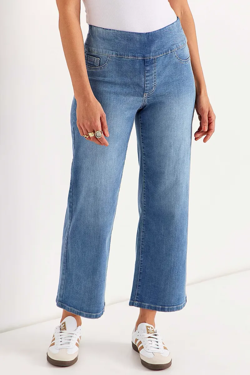 Jean παντελόνι 7/8 με μπάσκα σε denim light blue χρώμα plus size