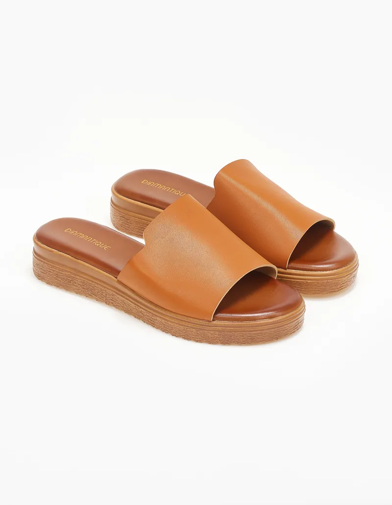 Γυναικεία flatform με φάσα - Κάμελ