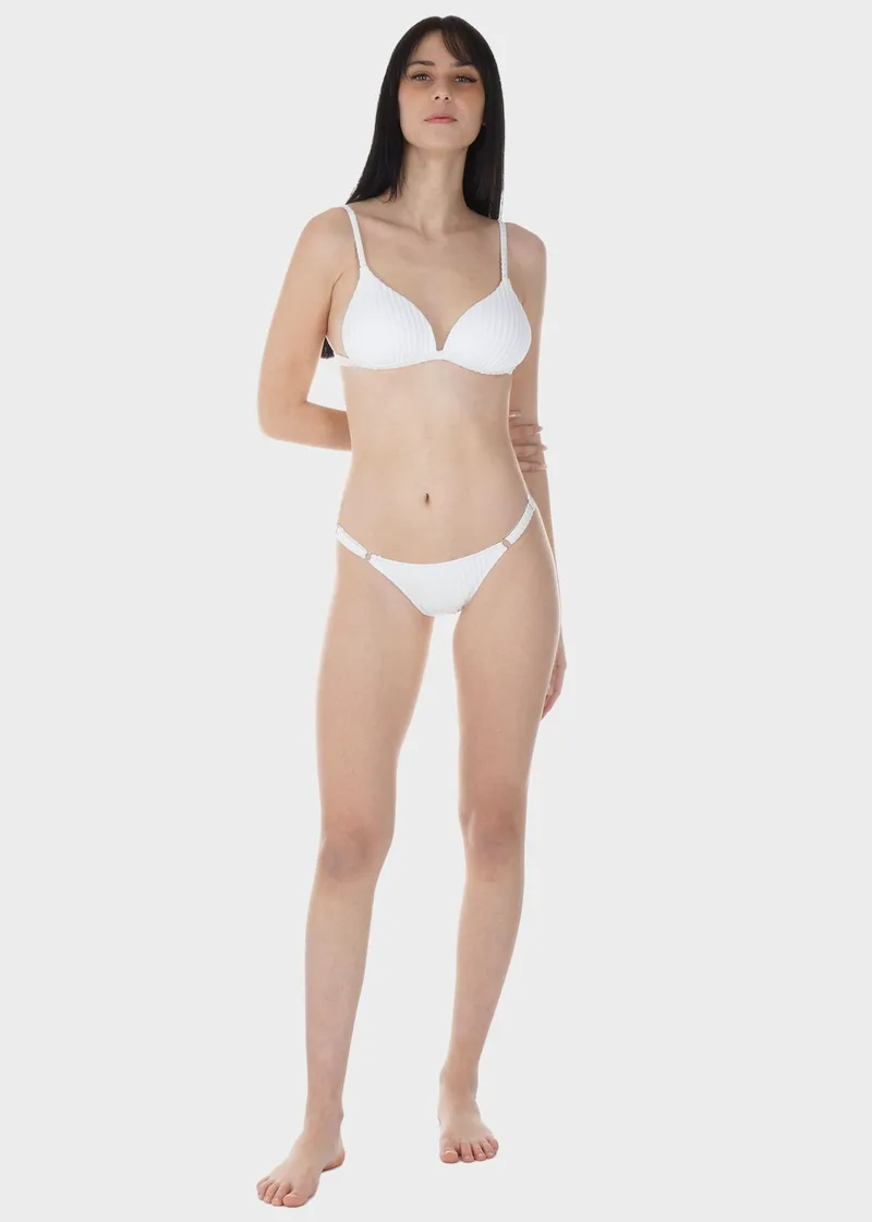 Γυναικείο set bikini μονόχρωμο ενσωματωμένη push up ενίσχυση bikini παρτό πλαϊνό ρυθμιζόμενο λουράκι.Καλύπτει B-C Cup ΛΕΥΚΟ