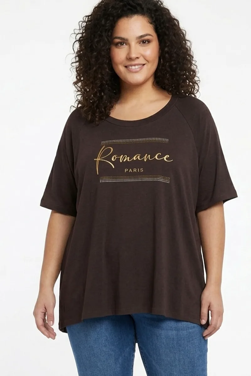 Μπλούζα με τύπωμα "Romance" και στρας καφέ χρώμα plus size