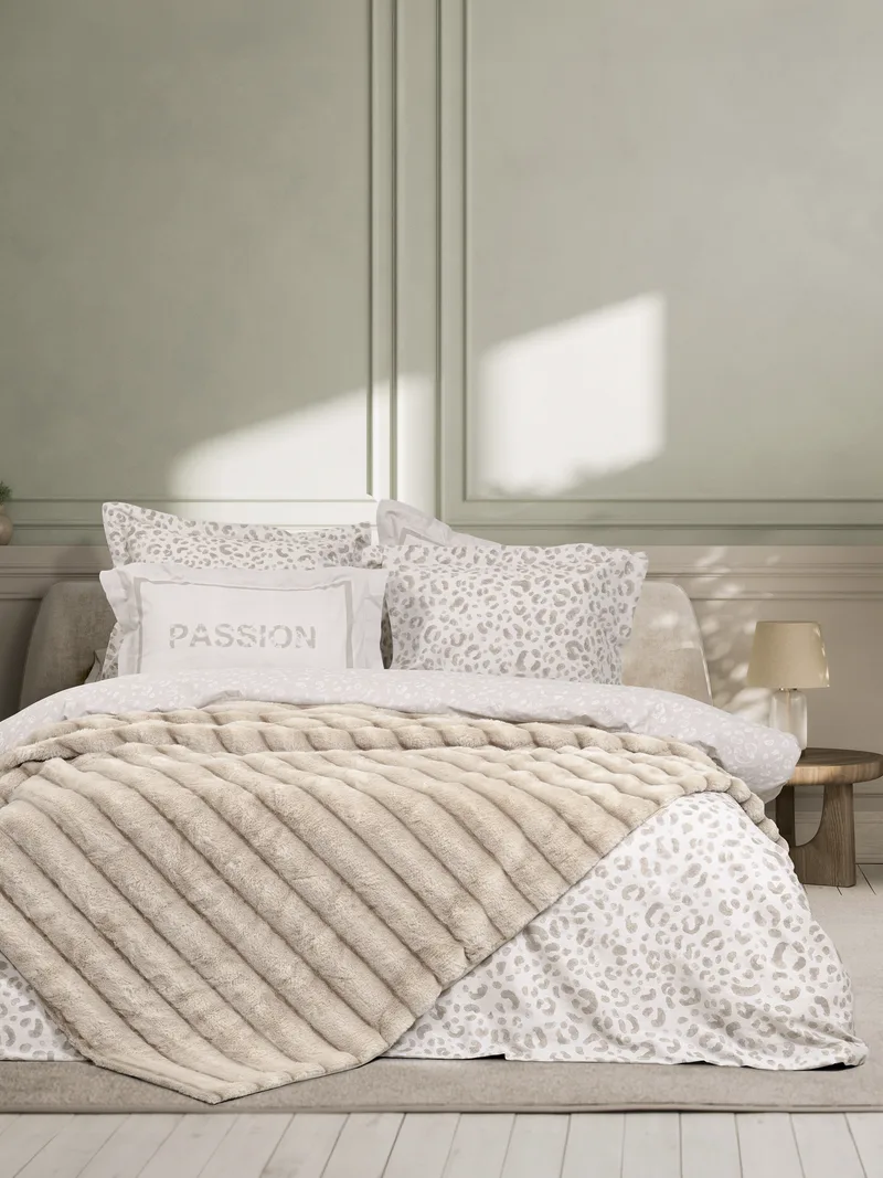 Κουβέρτα Υπέρδιπλη Nima Carezza Ivory 220x240